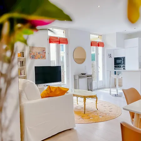 Апартаменты Le Canopee - Cozy Suquet Centre *